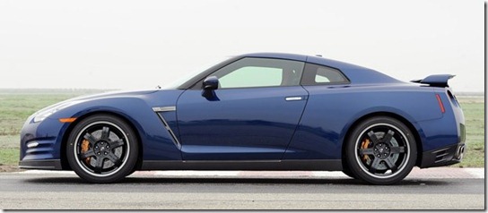 Autoblog : 2012 Nissan GT-R First Drive - 2009gtr.com